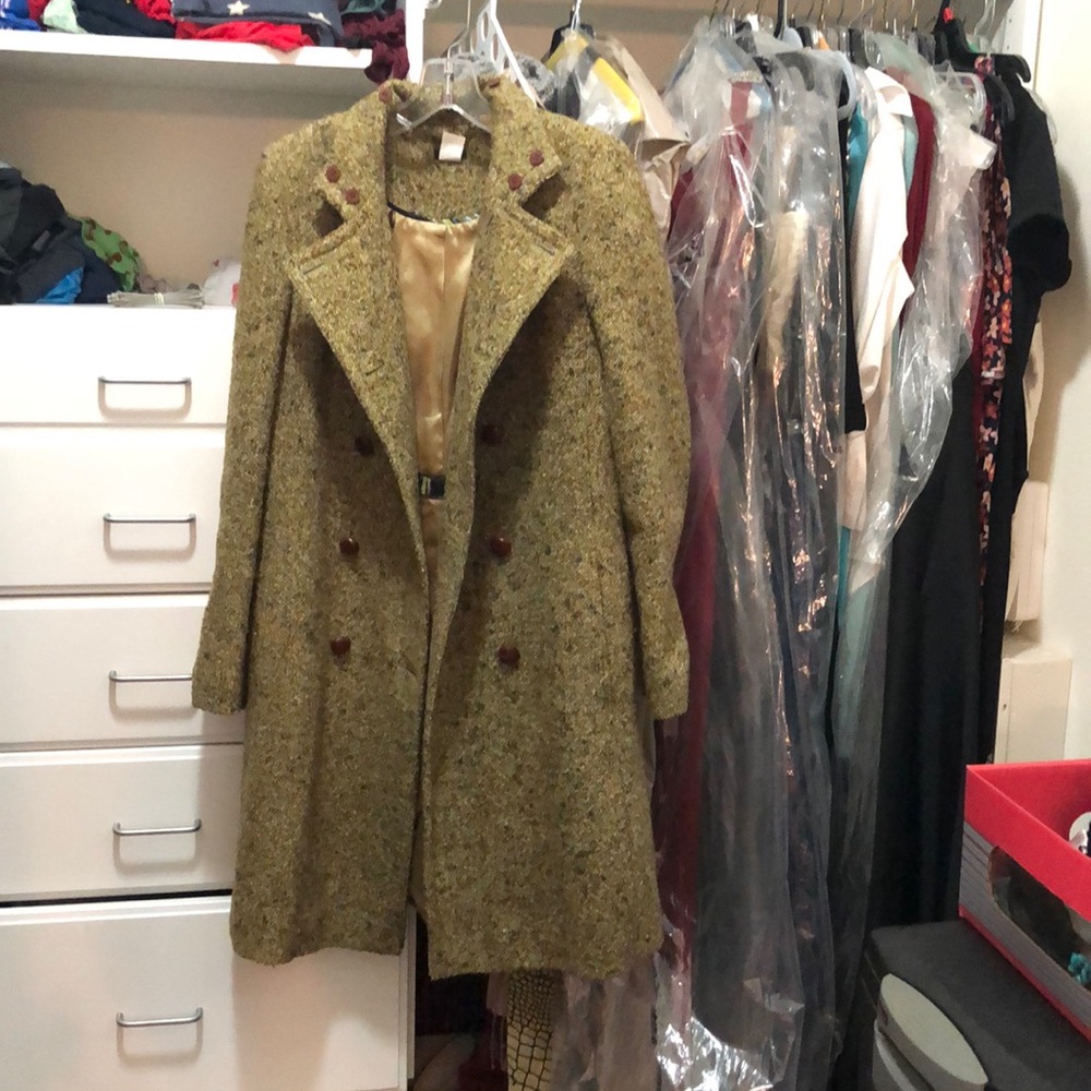Size 8 pea coat j crew